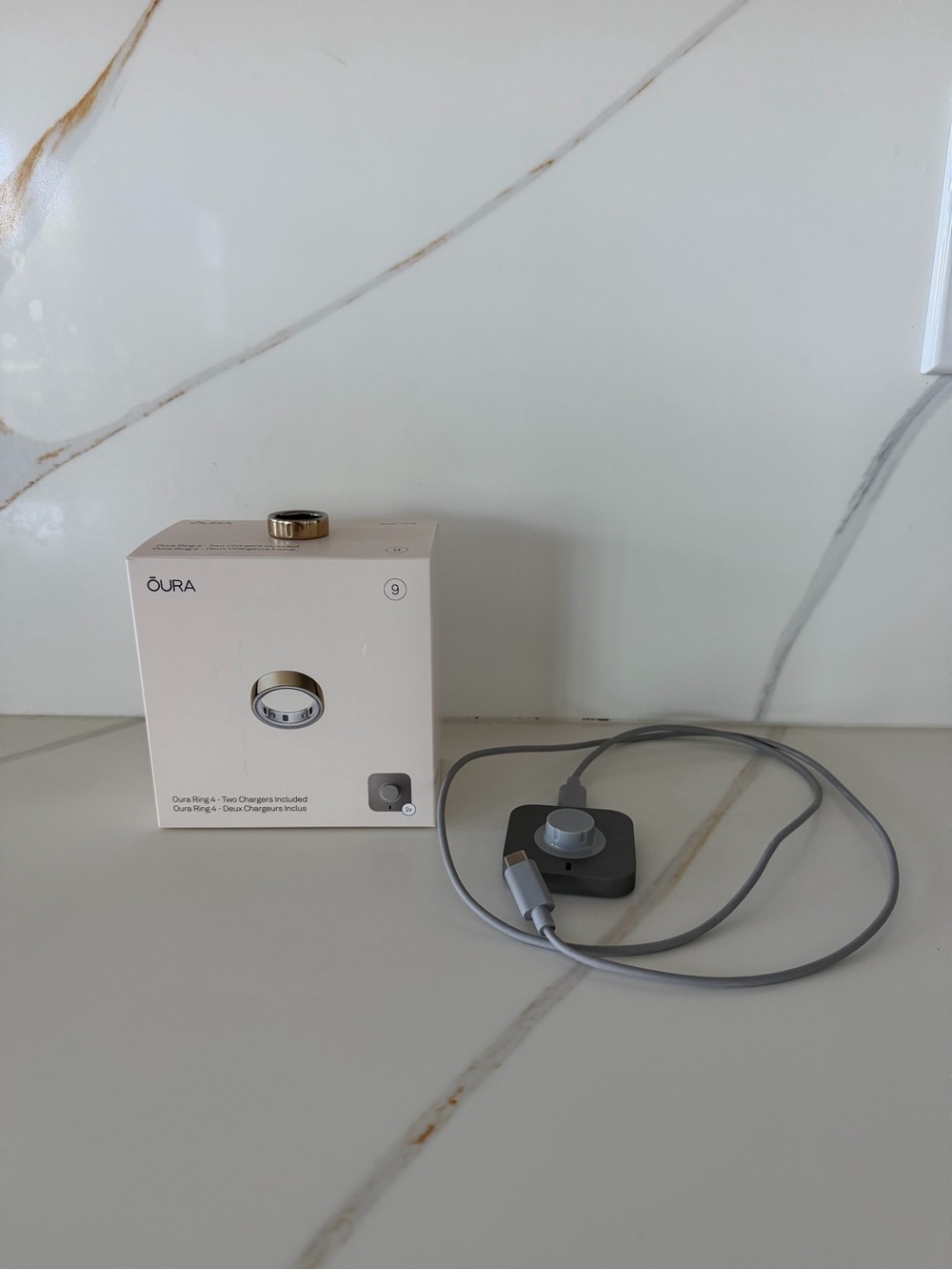 Oura Ring 4 - Gold Finish with Box